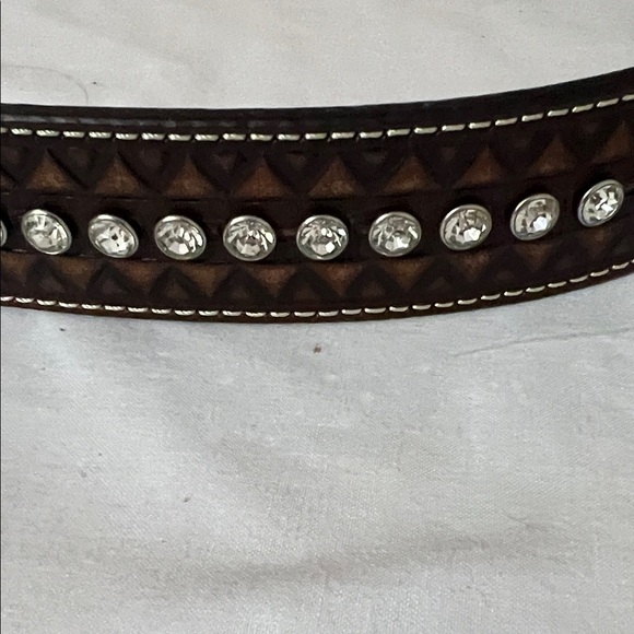 Ariat Brown Leather Belt with Silver Accents - Picture 3 of 4